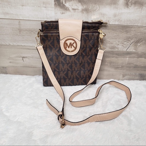 Michael Kors Handbags - ❗️MK Bag❗️